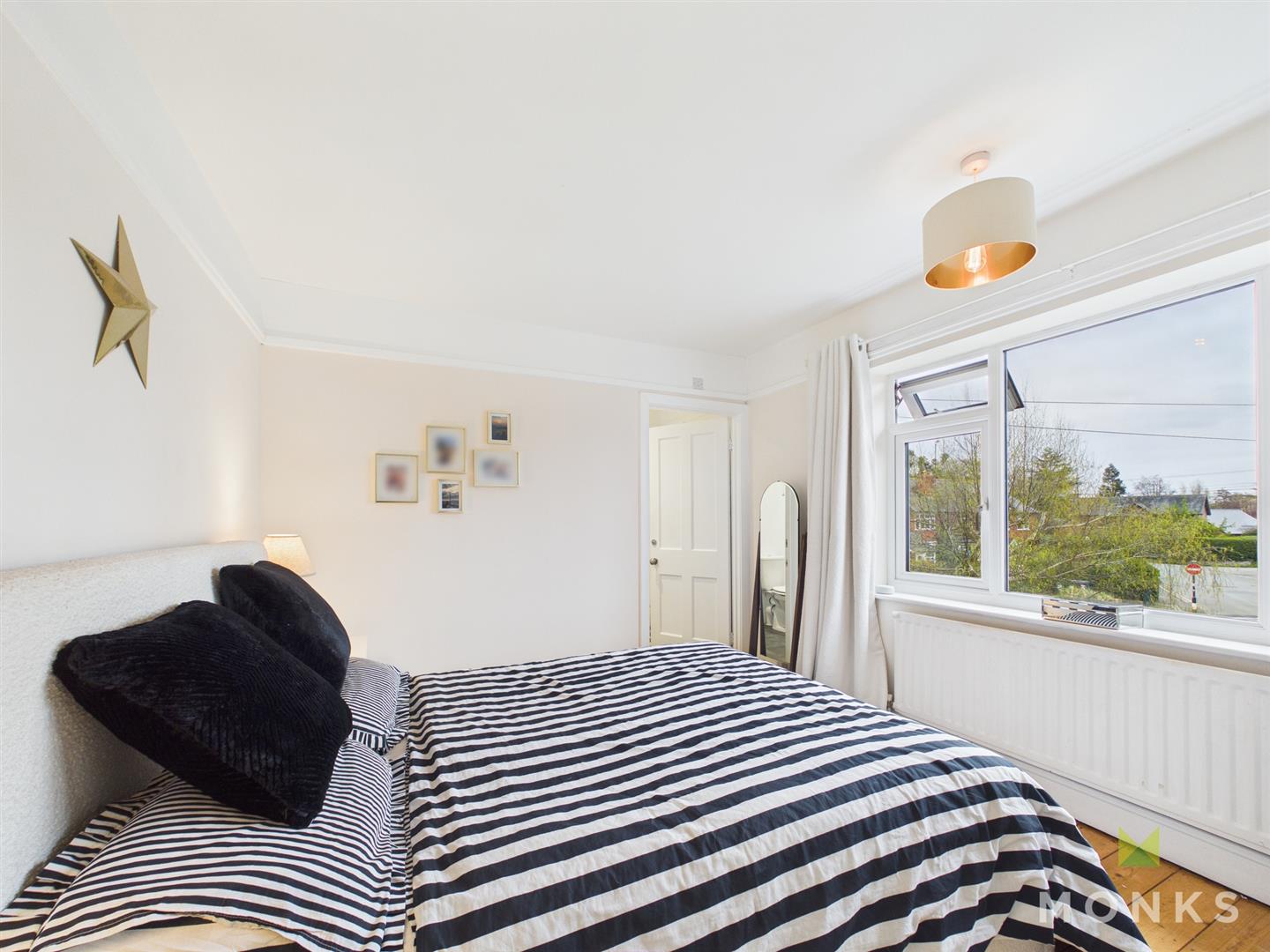 3 Meole Crescent, Shrewsbury, SY3 9ES For Sale